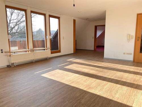 Wohnbereich Blick Schlafzimmer - 