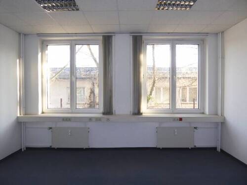 Büro - Büro mit 241,70 m&sup2; in Dresden / Cossebaude zur Miete