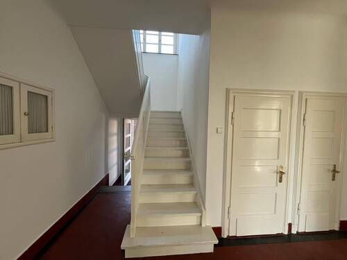 Treppenaufgang EG zum OG - 