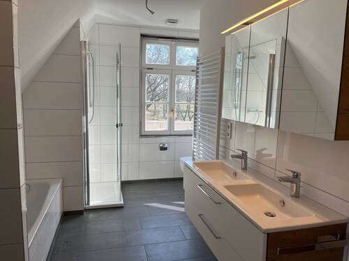 Badezimmer im OG - 