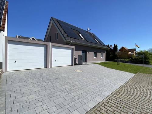Bild 2 - 6 Zimmer Einfamilienhaus zum Kaufen in Burghaslach