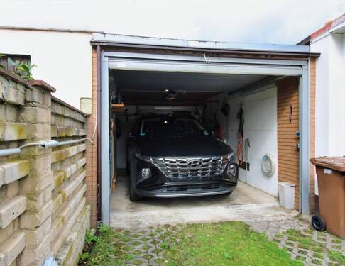 Garage - 