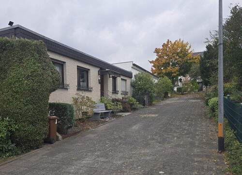 Frontansicht - 5 Zimmer Bungalow zum Kaufen in Brühl