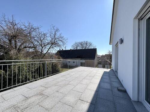 Sonnenbalkon - 2 Zimmer Etagenwohnung zur Miete in Baar-Ebenhausen