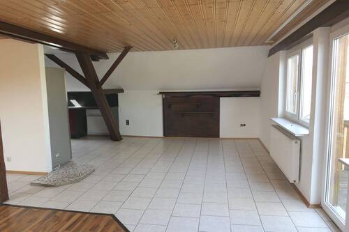gefliester Küchen-/Essbereich - 