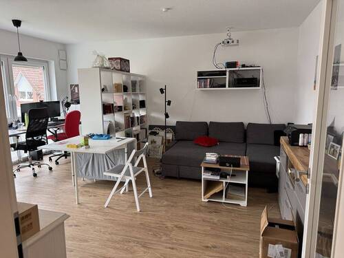 Wohn- und Esszimmer (1).JPG - 