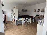 Wohn- und Esszimmer (2).JPG - 