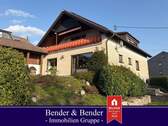 www.bender-immobilien.de - Charmantes Zweifamilienhaus mit Garage in ruhiger Wohngegend von HammSieg!