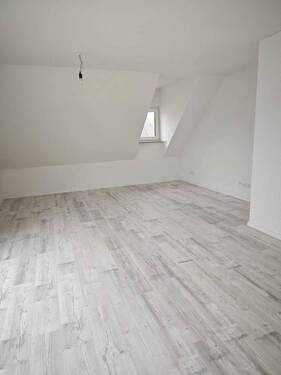 Wohnzimmer DG rechts - 