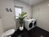 WC und Waschmaschinenanschluss - 