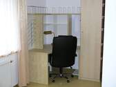 Schlafzimmer mit Arbeitsecke - 