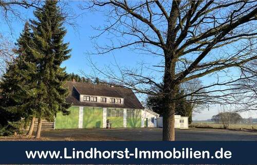 Adelheider Str. 39 - Leerstehende Werkstatt mit Nebengebäuden und zwei Wohneinheiten in bester Lage von Ganderkesee