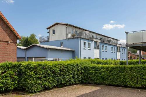 Die gepflegte Außenansicht - 2 Zimmer Etagenwohnung in Putbus