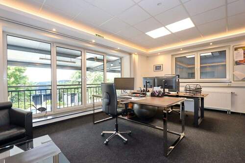 Büroräume im OG Halle 1u. 3 - 