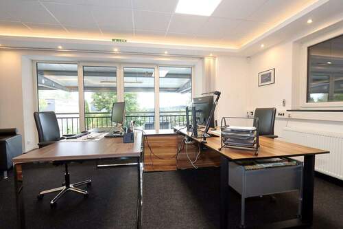 Büroräume im OG Halle 1 u. 3 - 