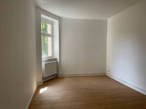 Zimmer 2 - 3 Zimmer Etagenwohnung in Brandenburg an der Havel