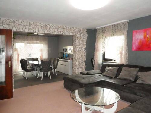 Wohn- und Esszimmer - 