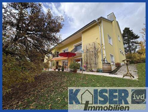 Ansicht Südost - Familienparadies in Südhanglage - zeitgemäß modernisiert!