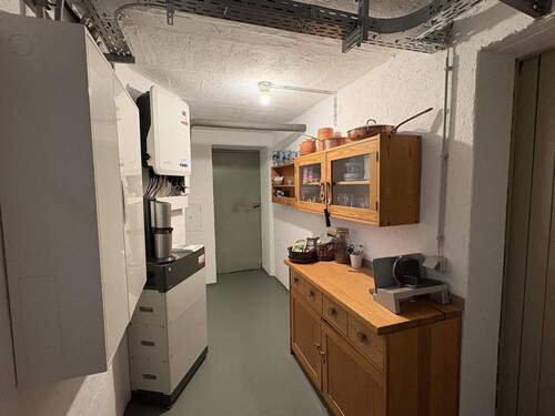 PV Wechselrichter und Batteriespeicher - 