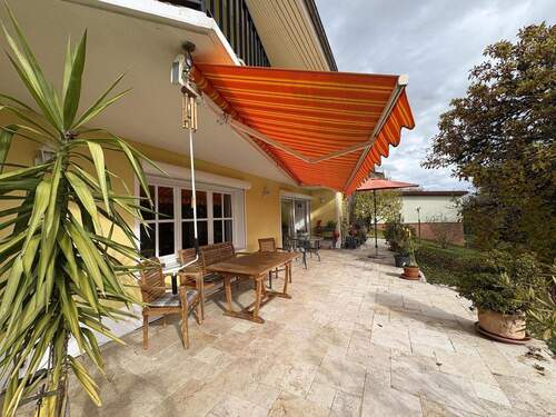 Terrasse - 9 Zimmer Einfamilienhaus zum Kaufen in Weilheim