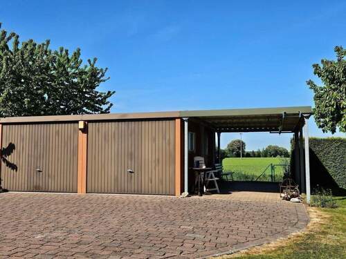 Stellflächen und Garagen.jpg - 