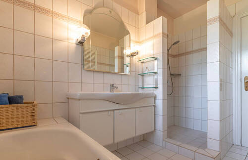 Badezimmer II - 