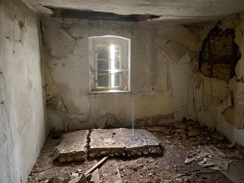 7c50a6c5-a4a8-4bd6-ae50-2e0c9e656d4d - 