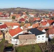 TOP! Dreiseitenhof mit Wohnhaus für 2 Generationen + XXL-Halle für Ihre Fahrzeuge, Werkstatt, Hobby! - Thale Westerhausen