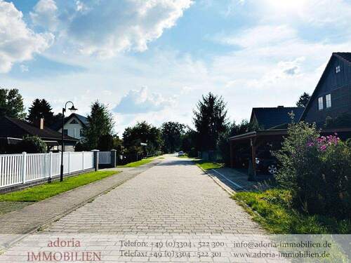 Ausgebaute Straße vor dem Grundstück - Grundstück in Oberkrämer / Eichstädt zum Kaufen