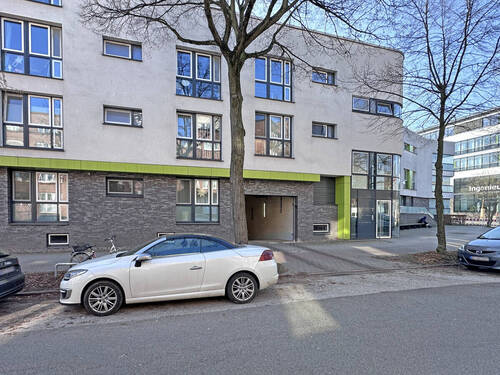 Außenansicht auf Tiefgaragenausfahrt - 