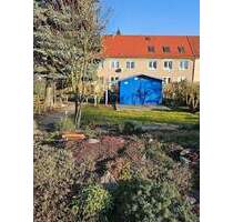 Reihenmittelhaus in Stadtrandlage! Drei vermietete Wohnungen + Ausbaureserve! - Anklam