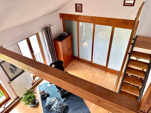 Blick von der Galerie in den Wohnbereich - 