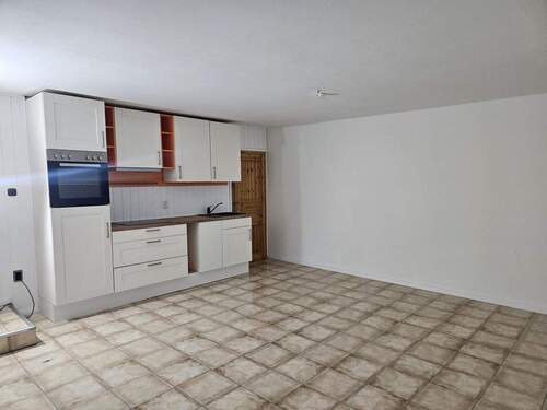 Küche - Etagenwohnung mit 109,00 m² in Tackesdorf zur Miete
