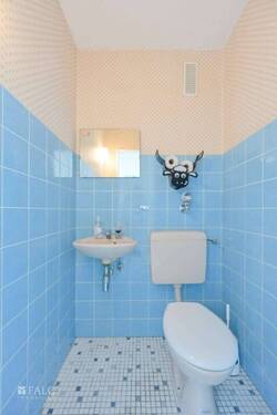 WC - 