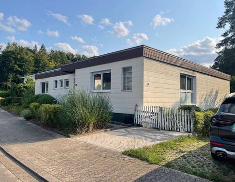 Straßenansicht - 