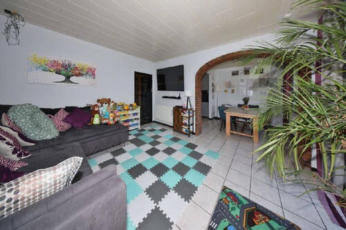 Wohn-/Esszimmer - 