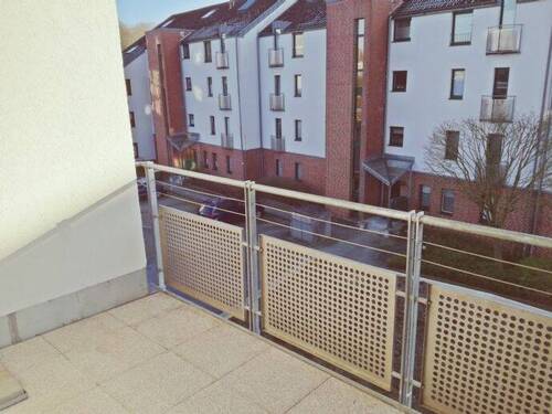 Ausrichtung Loggia - 2 Zimmer Etagenwohnung zur Miete in Schwerin