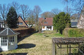Blick in den Garten - 3 Zimmer Einfamilienhaus zum Kaufen in Hamburg