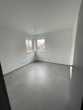 03.jpg - Doppelhaushälfte mit 146,00 m&sup2; in Leopoldshöhe zur Miete