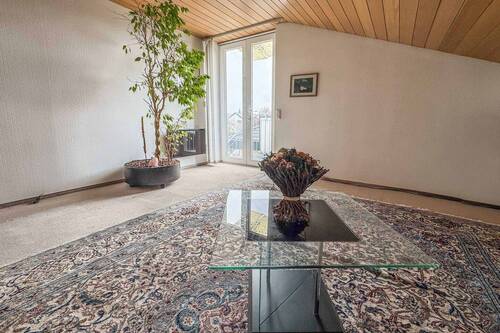 Wohnzimmer - 3 Zimmer Etagenwohnung zum Kaufen in Obermichelbach