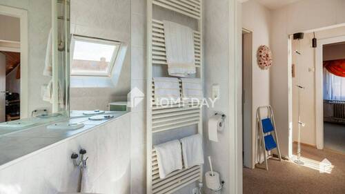 1. OG Badezimmer 1 - 