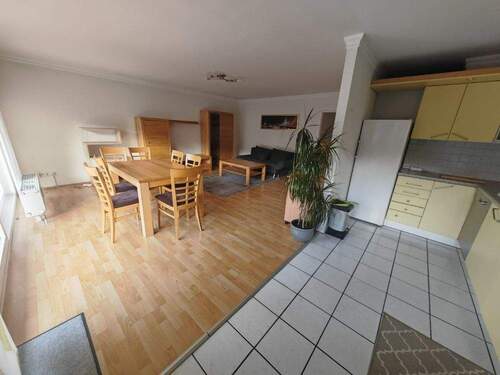 Wohnzimmer - 3 Zimmer Etagenwohnung zum Kaufen in Rösrath / Forsbach