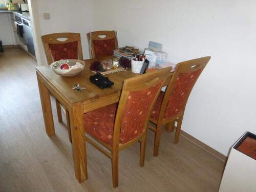 Essecke im Wohnzimmer, Blick 2 - 