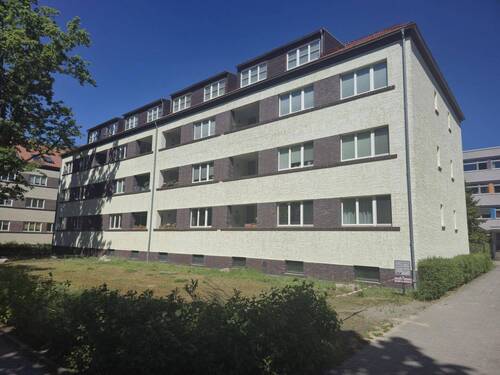Straßenansicht - 3 Zimmer Etagenwohnung zum Kaufen in Berlin