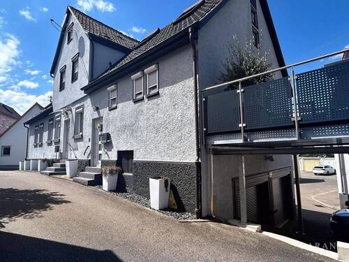 Hausansicht - Zweifamilienhaus in Bestlage von Pleidelsheim