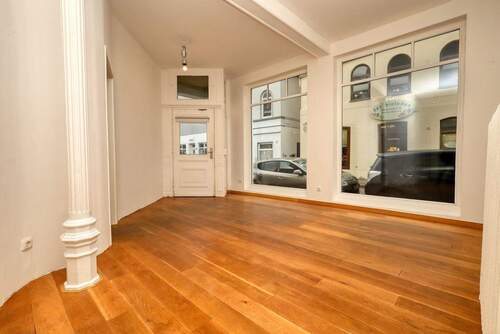 Aufenthaltsbereich - 5 Zimmer Gewerbeobjekt (Büro, Produktion, Verkauf) in Bremerhaven