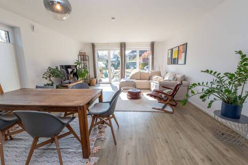 Wohnbereich - Doppelhaushälfte mit 140,00 m&sup2; in Stade zur Miete