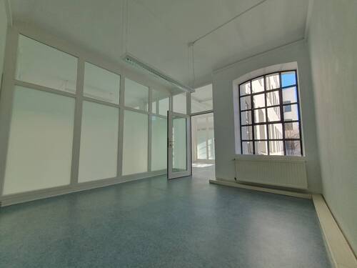 Büro hinten links.jpg - 