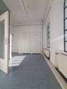 Aufenthaltsraum mit WCs.jpg - 