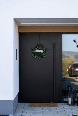 Eingangstüre - Einfamilienhaus mit 253,00 m² in Olpe zum Kaufen